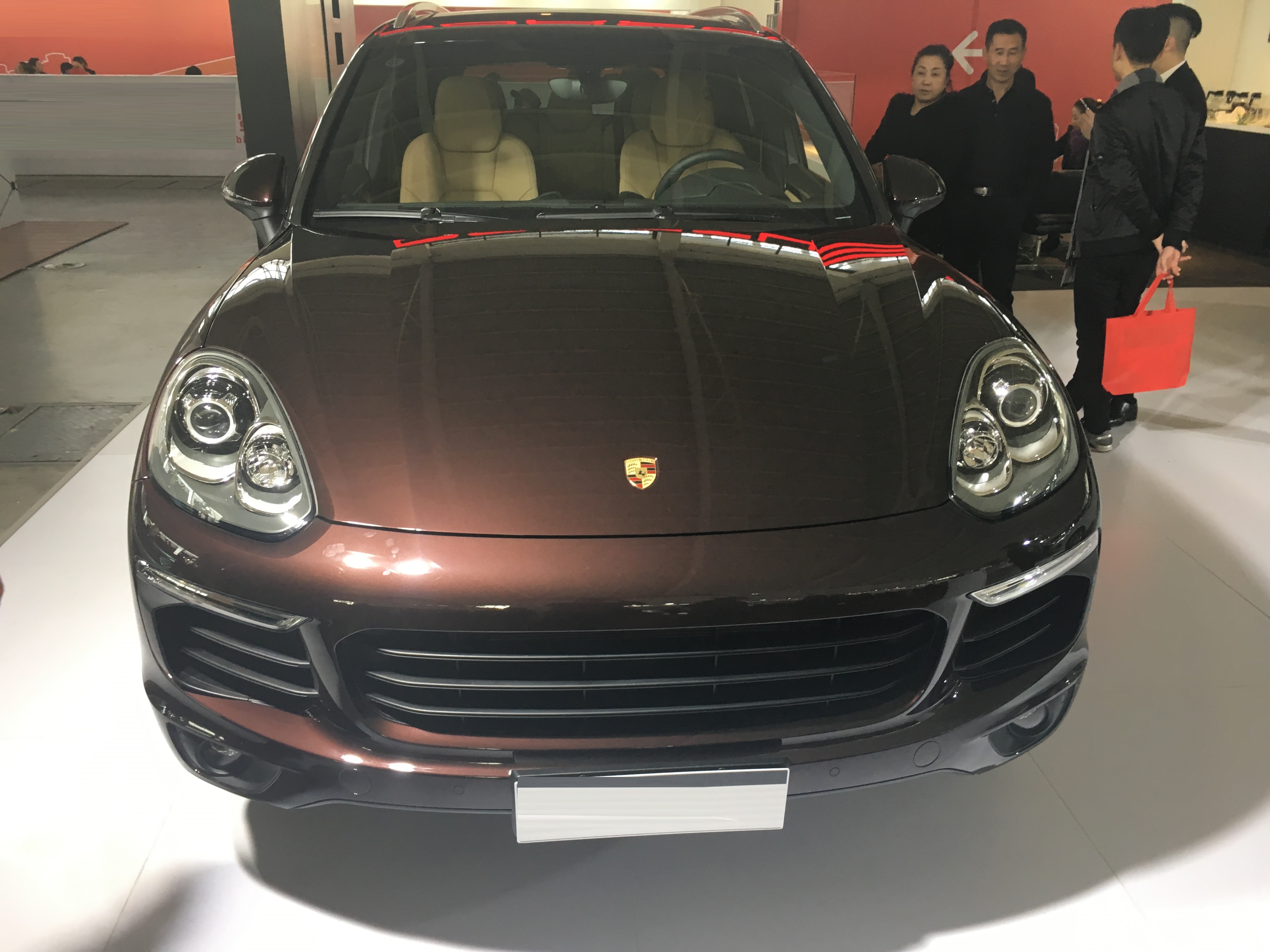 10万元能买到二手保时捷,二手保时捷卡宴为何那么便宜