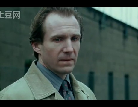 《生死诵读》难堪的不伦之恋中，男人对爱的责任和担当