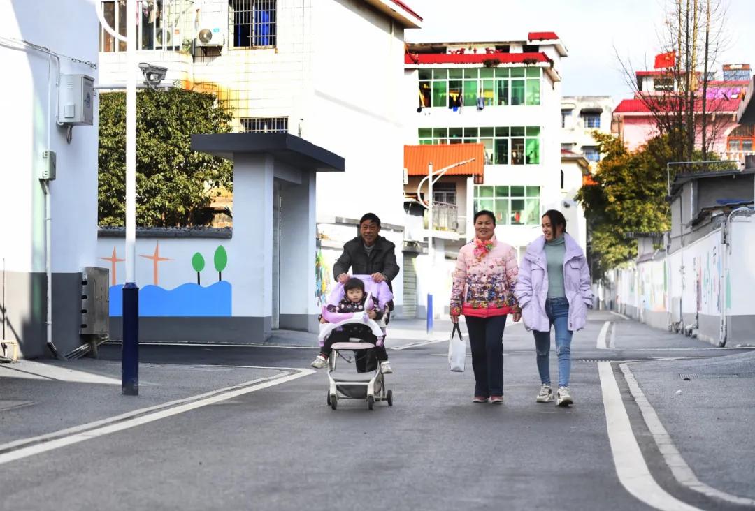 澶栧褰㈣薄鍐呬慨姘旇川,鍐呮彁淇吇澶栨彁褰㈣薄