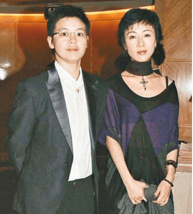 罗美薇是罗明珠吗,罗明珠葬礼罗美薇