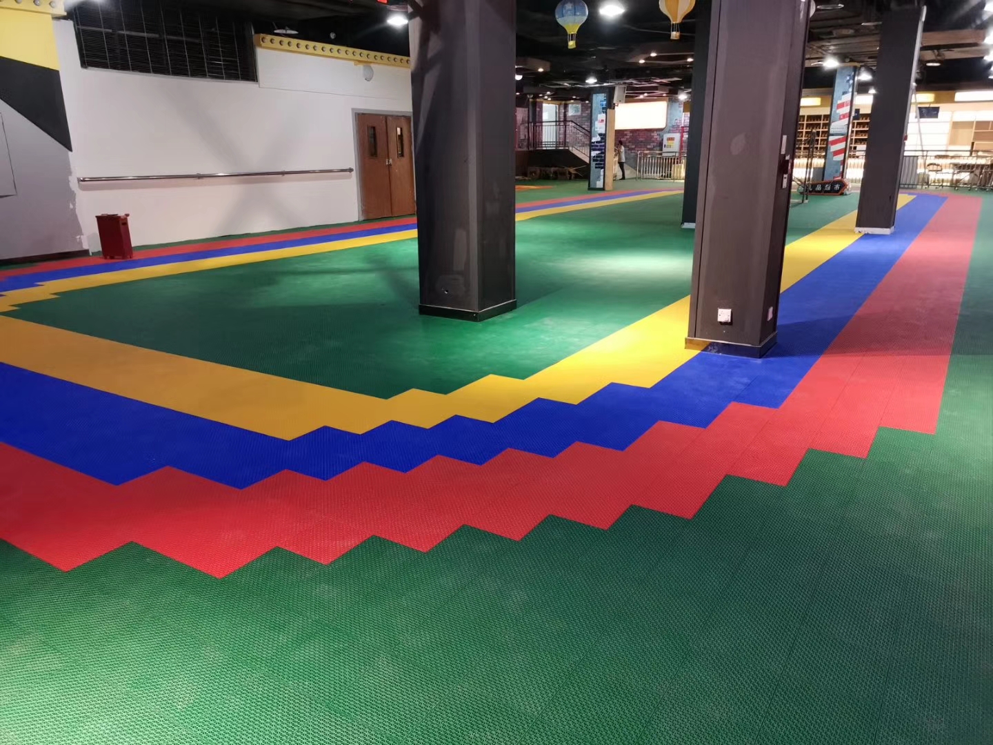 拼装地板厂家车间,拼装地板源头工厂