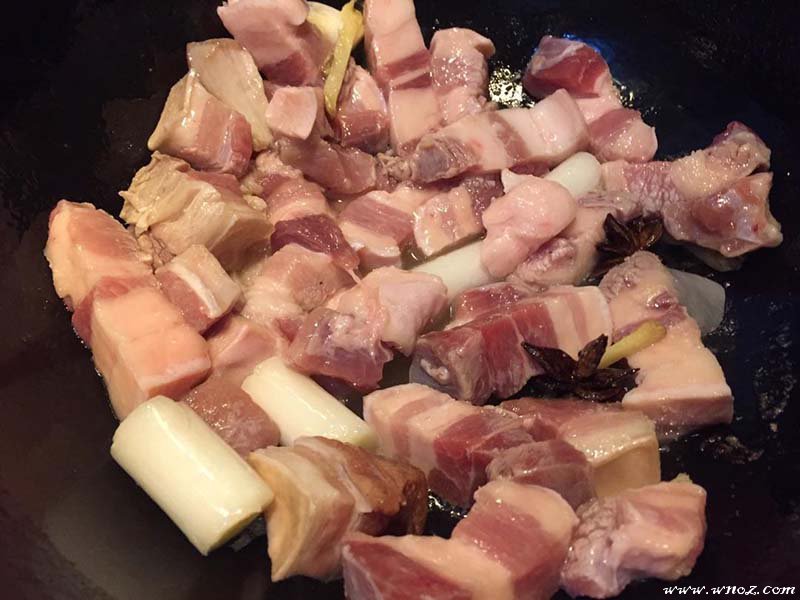 红烧肉的做法加土豆,红烧肉的做法第一名厨