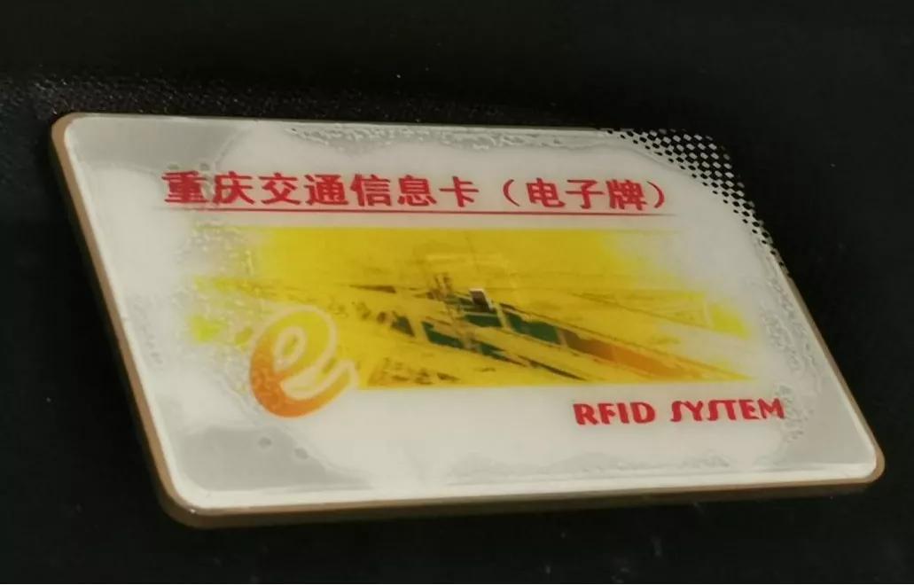 不带纸质驾驶证要罚款吗,驾驶员携带电子版驾驶证算违法吗