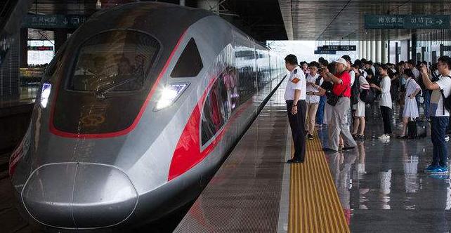 高铁上的盒饭为什么这么难吃,高铁上的盒饭为什么那么贵