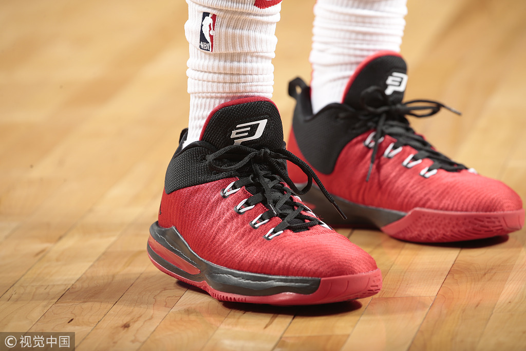 韦德的最新战靴,盘点nba上脚球鞋欧文