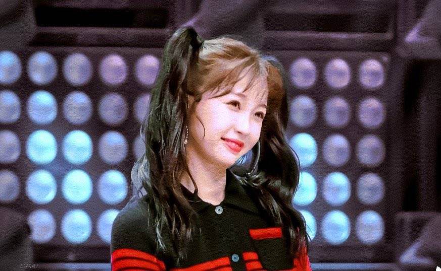 蔡徐坤青春有你2虞书欣发言,虞书欣追星lisa