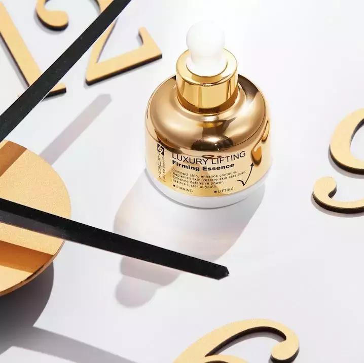 肌底精华液与精华液的区别在哪里,肌底精华液和精华水有什么区别