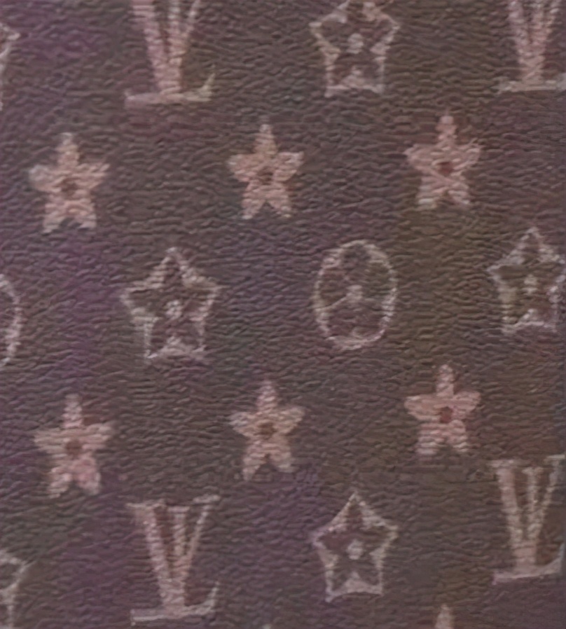 男子花100买地摊货,男子花100多元买包怀疑是假lv