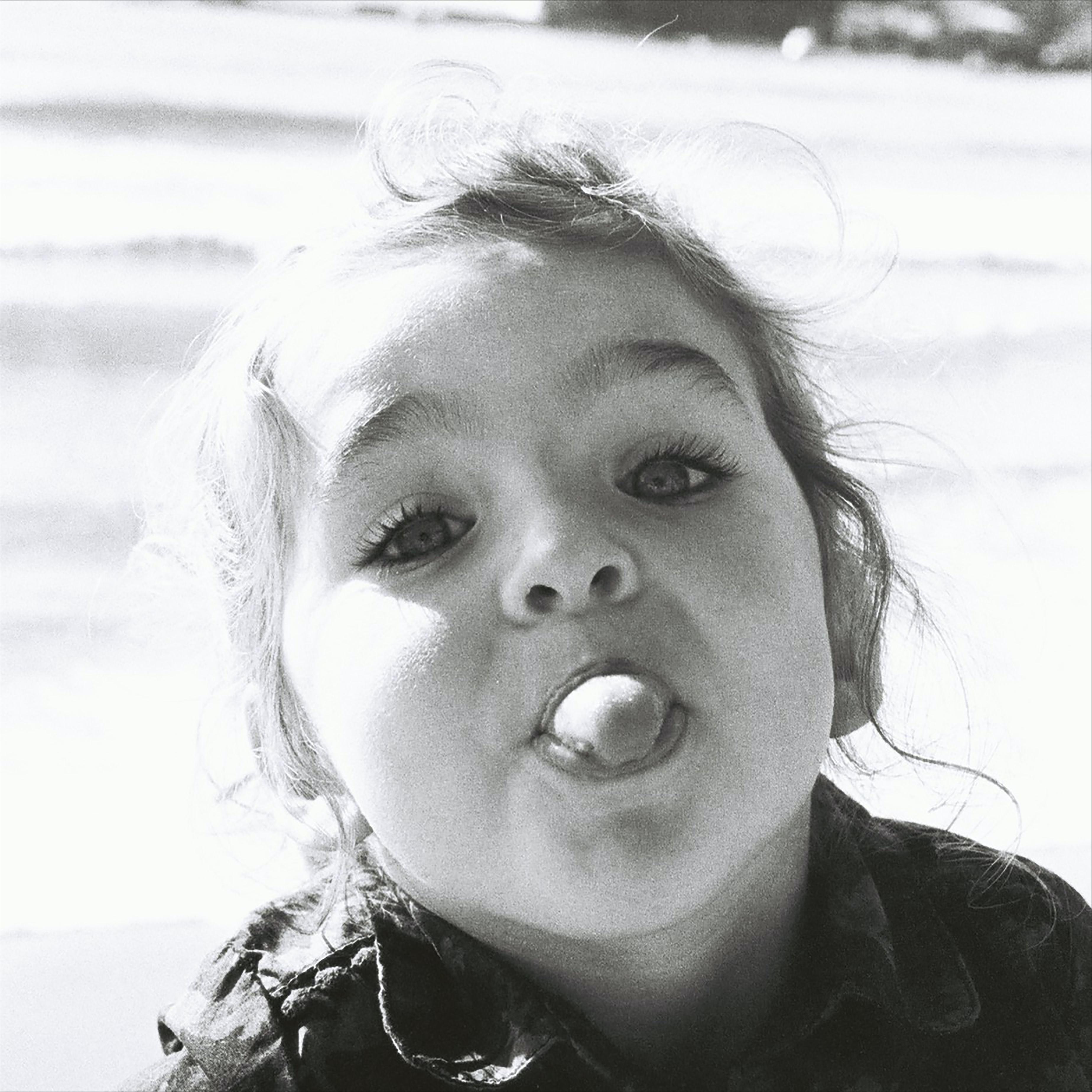 小孩子喜欢伸舌头教育视频,最近小孩最是爱伸舌头