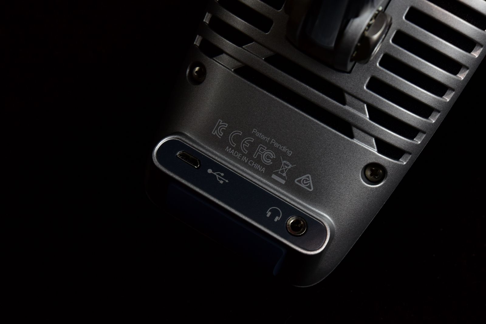 手机电脑通用无线麦克风推荐,千元级麦克风舒尔