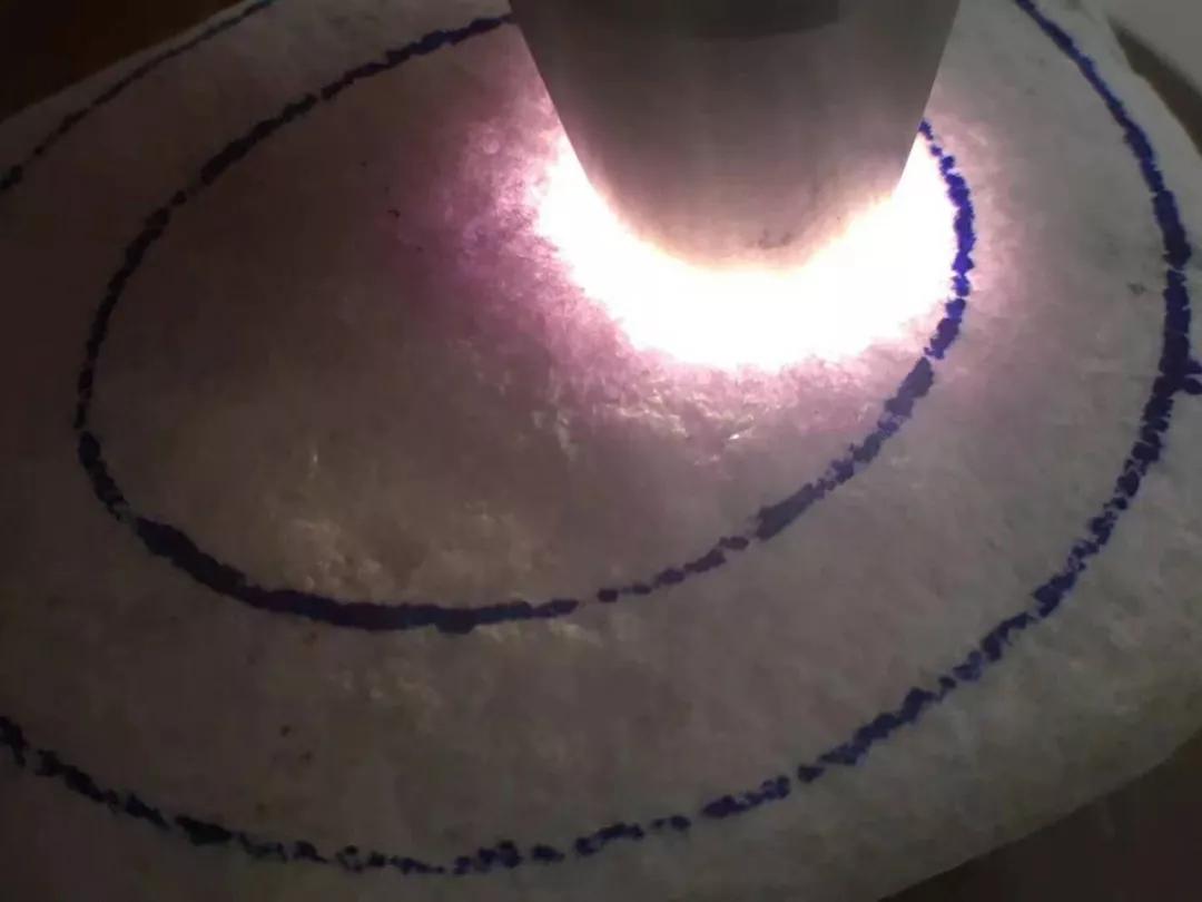 托朋友在缅甸带回来的翡翠手镯,木那冰春翡翠手镯