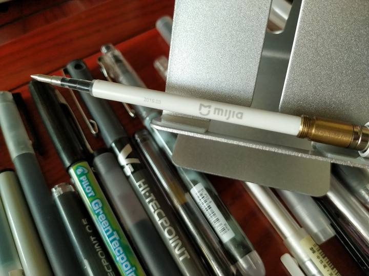 小米巨能写百乐对比,小米巨能写和百乐p500哪个好