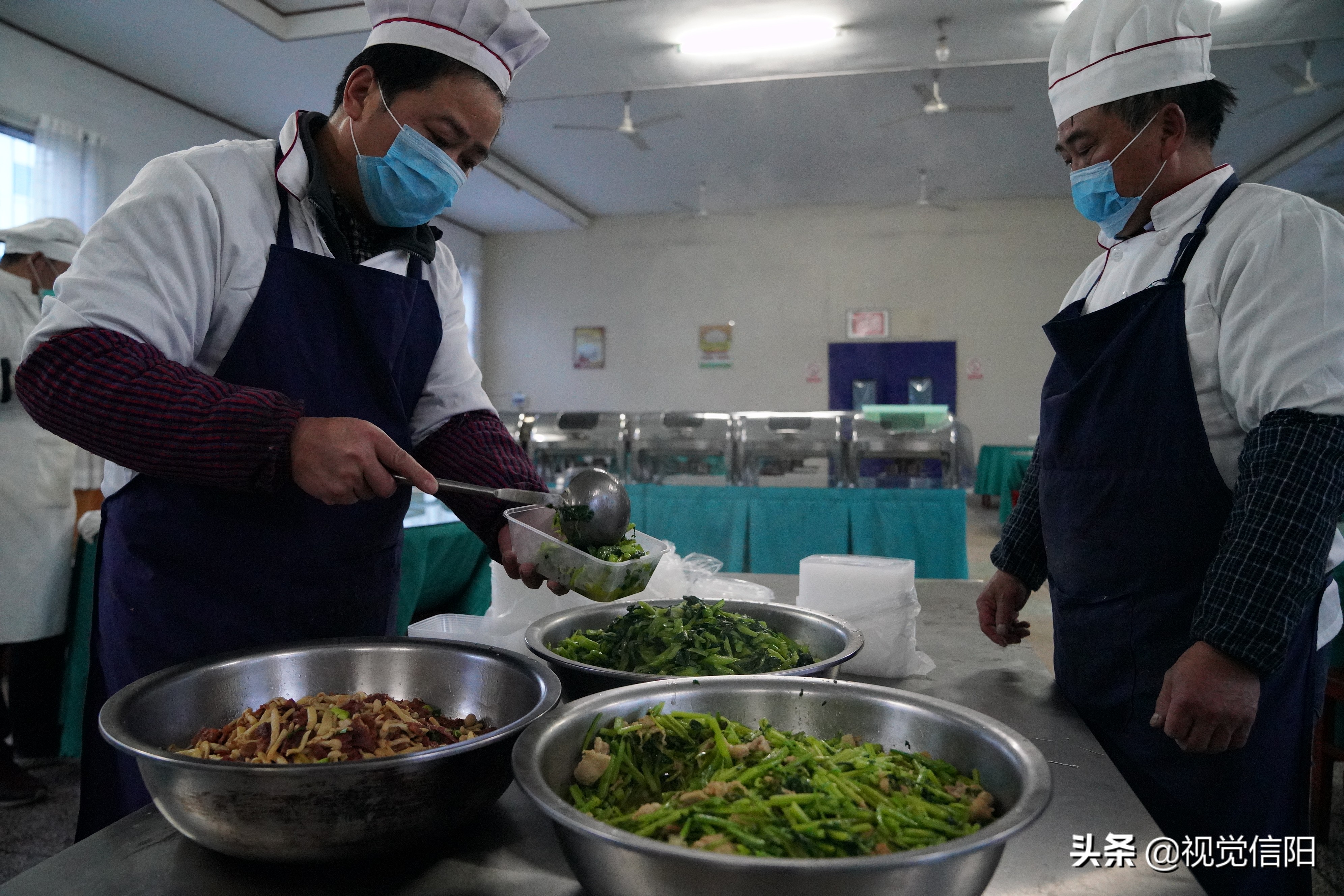 首批撤下来休整的医护人员,第一批医疗队离开武汉