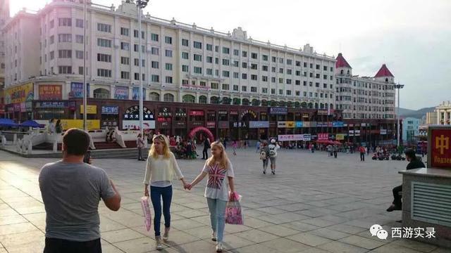 自驾环游世界第一人，一次连续跨越五大洲20万公里吉尼斯世界纪录