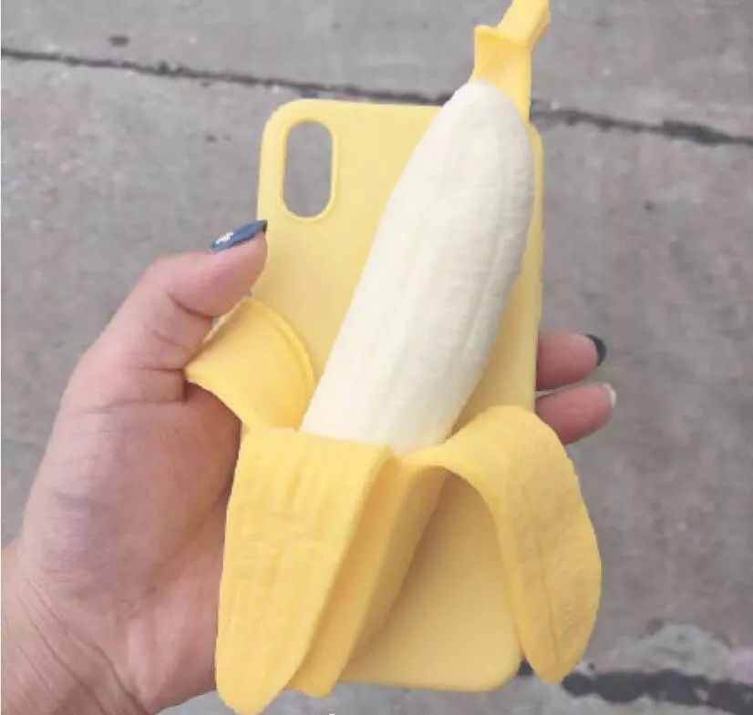 吐槽那些没用的沙雕手机壳 (什么手机壳最沙雕)