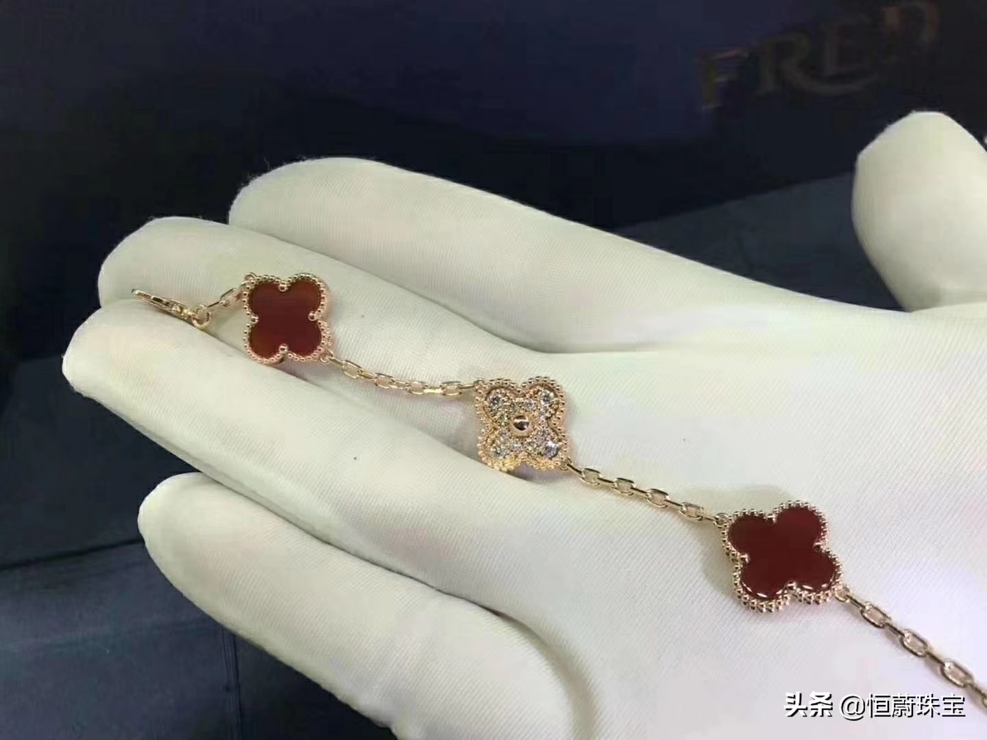 十大最受欢迎的手链,世界名牌手链十大排名潘多拉