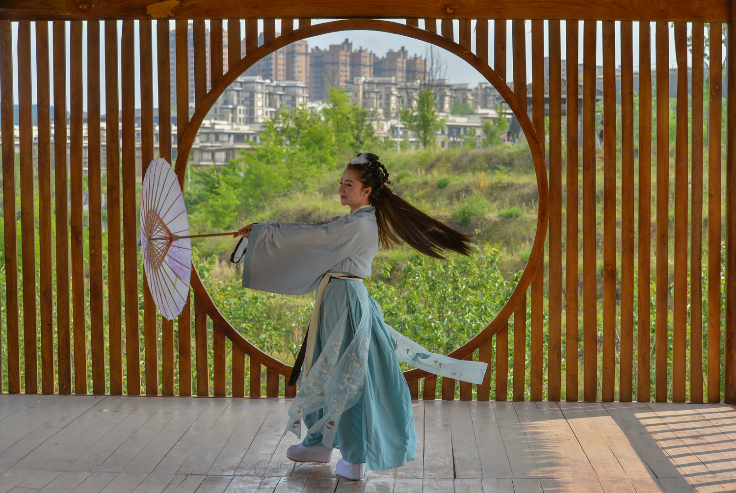 贵州多彩贵州城高清图片,多彩贵州风景图