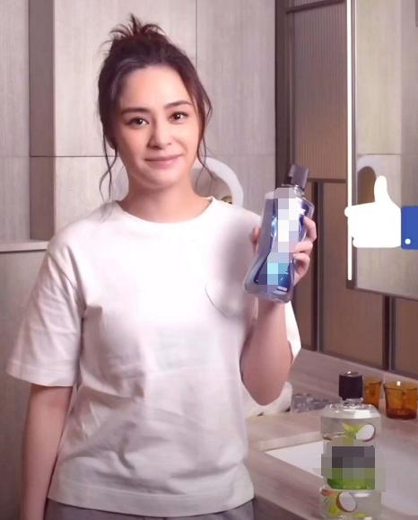 有种“整容”叫离婚半年后,赖弘国还是原样,阿娇却判若两人