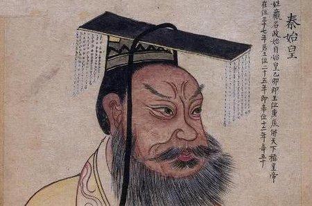 秦始皇是千古一帝，为何有人说他是暴君？鲁迅的解答可谓一针见血