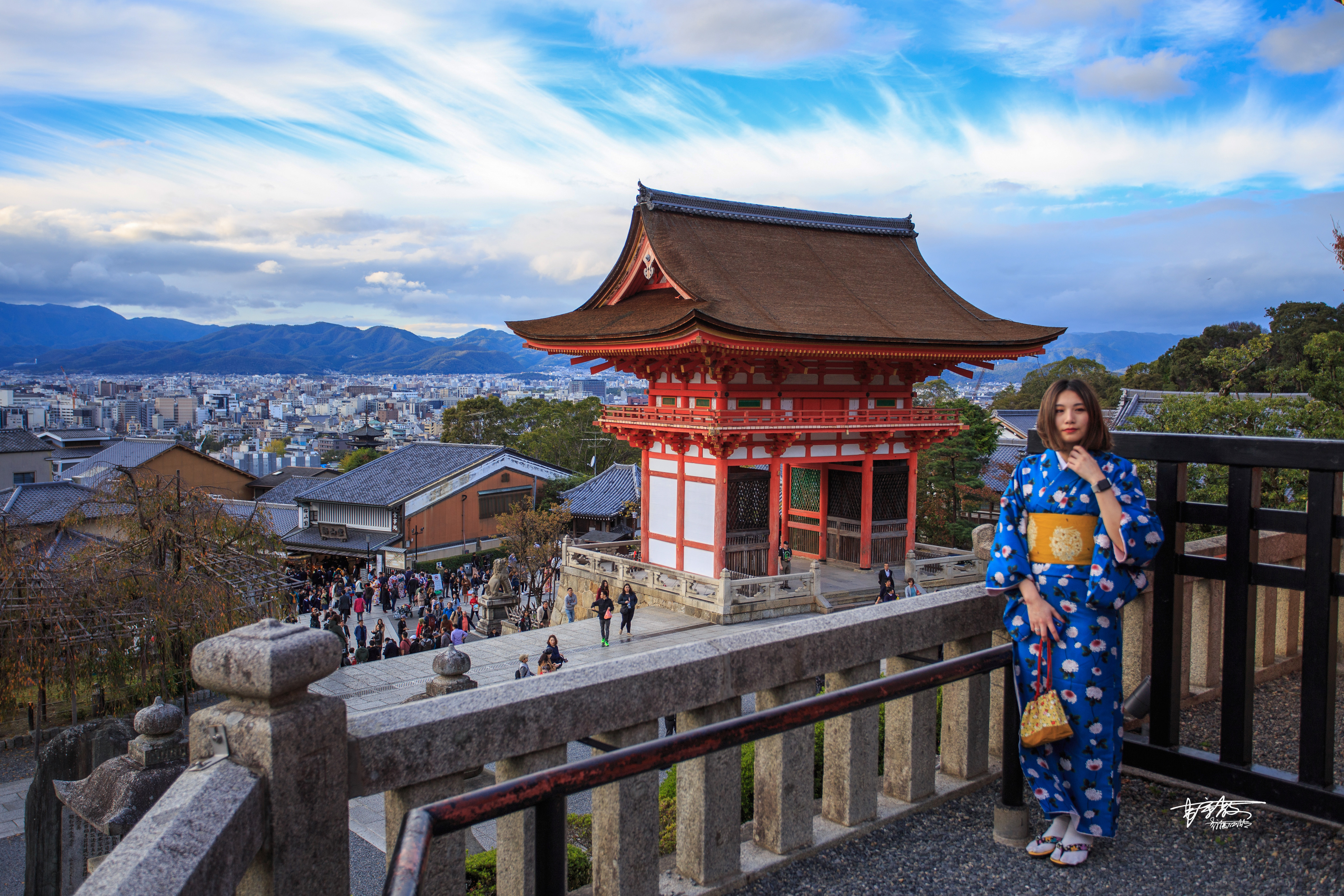 八坂神社和清水寺有何不同,伏见稻田清水寺八坂神社