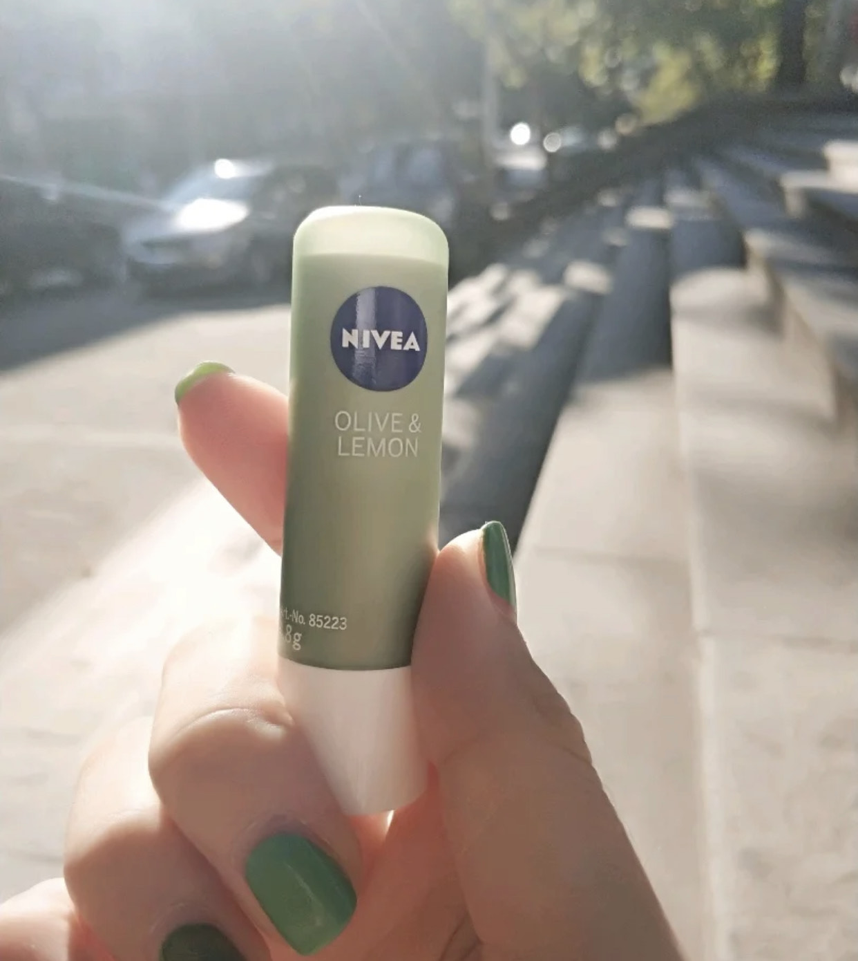 dhc是什么牌子的润唇膏,品牌的润唇膏好用吗