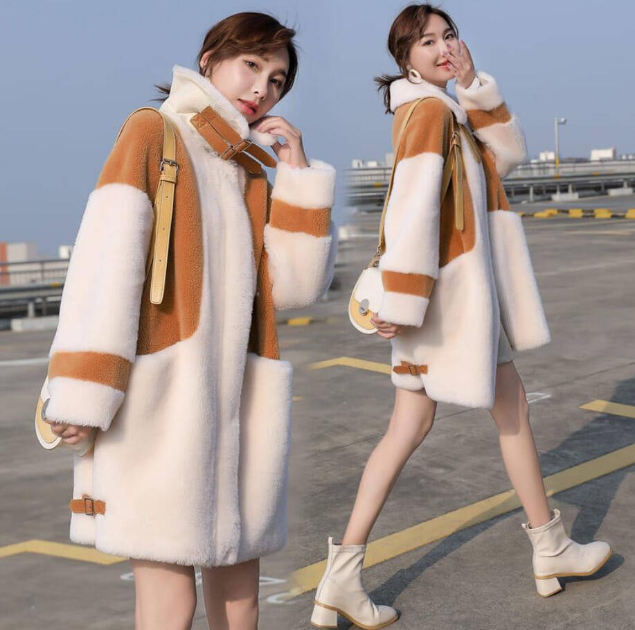 冬季必备羊羔毛外套谁穿谁好看,冬天保暖穿搭还得看羊羔毛外套