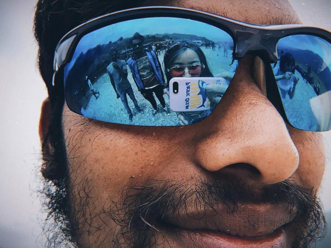 这个微笑国度,见人就夸漂亮,300元就能在天空滑翔