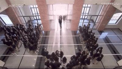 他要回归啦！韩剧扛把子、长腿欧巴始祖，还公开承认看过小电影