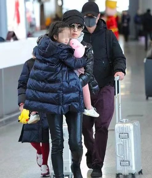 文章马伊琍为什么要几年后才离婚,马伊琍和文章离婚的真正原因