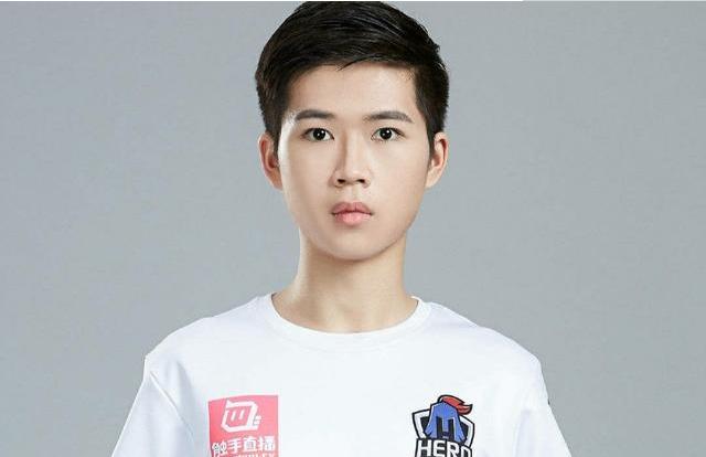 韩涵老虎撞久诚火舞全过程,韩涵老虎和久诚火舞吵架