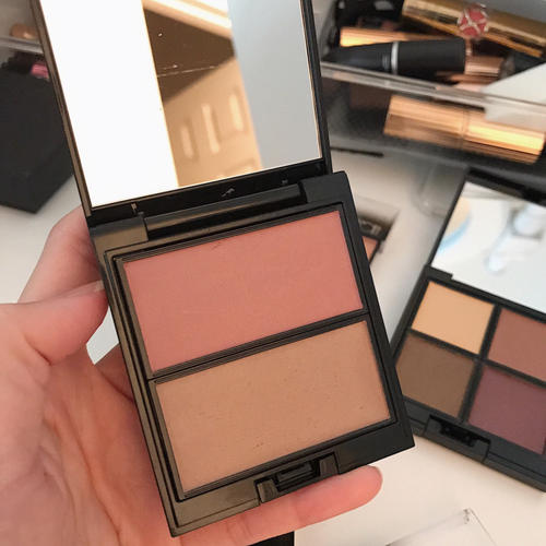 把星河撒在脸上，那些让你秒变高级的神仙高光液