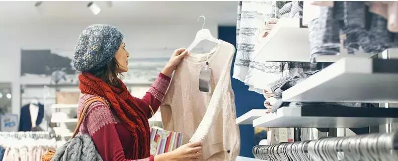 顾客看不起导购怎么办,顾客说你不用跟着我介绍怎么办