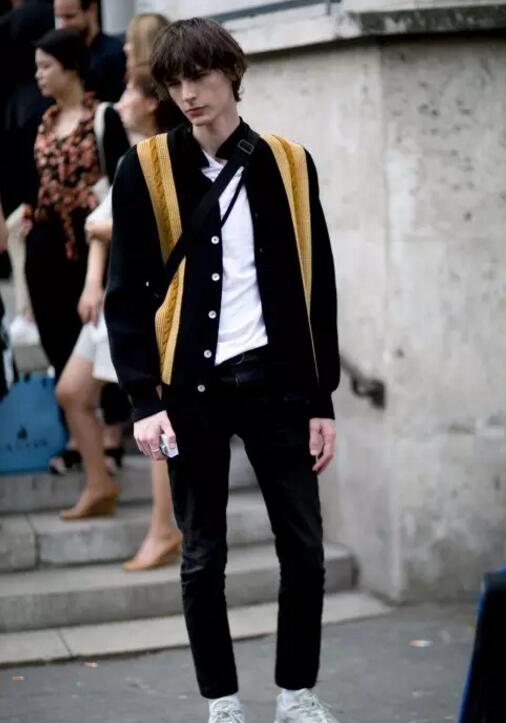 感觉自己穿的太单薄了怎么办,感觉自己偏瘦怎么办