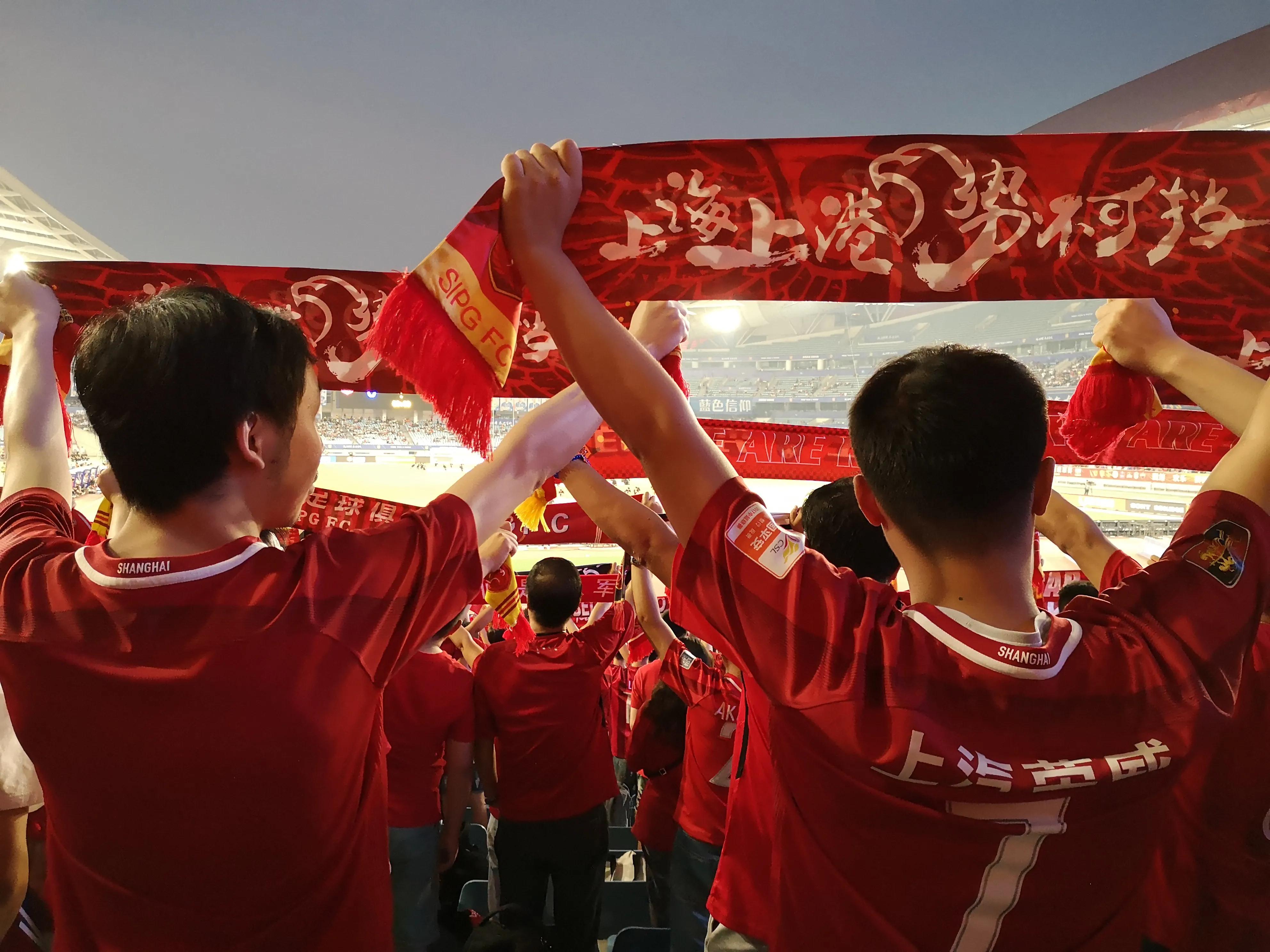 克总精彩对战,球迷访谈