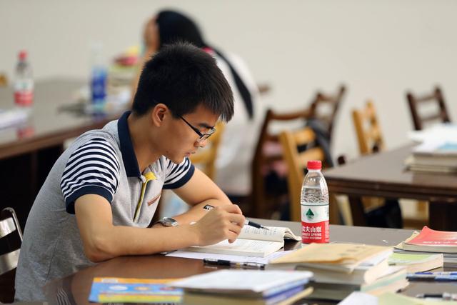 法律硕士or法学硕士有啥区别？哪个前景更加光明，考生要提前了解