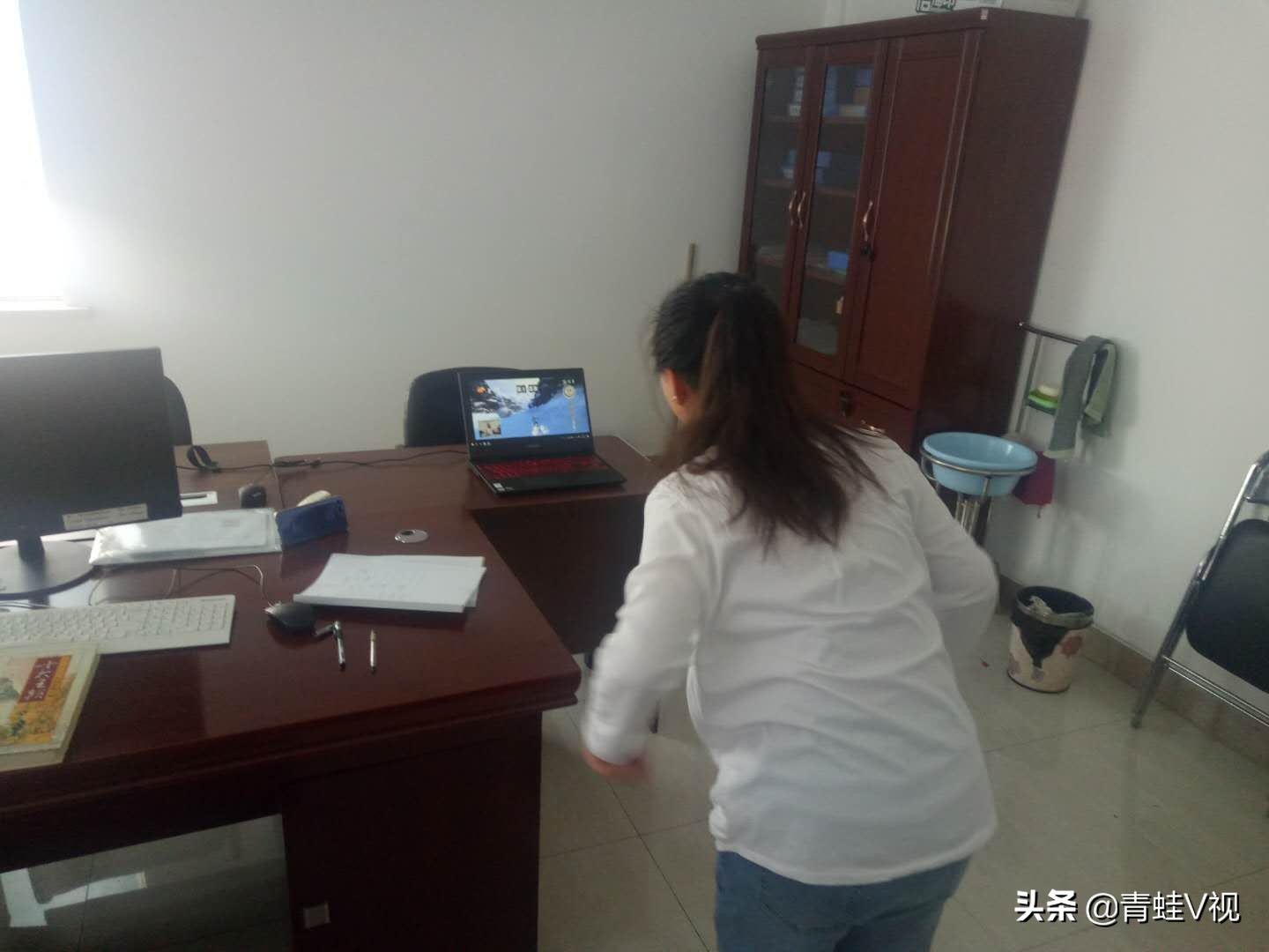 手机怎么变成电脑什么游戏都能玩,手机怎么变成体感游戏手柄