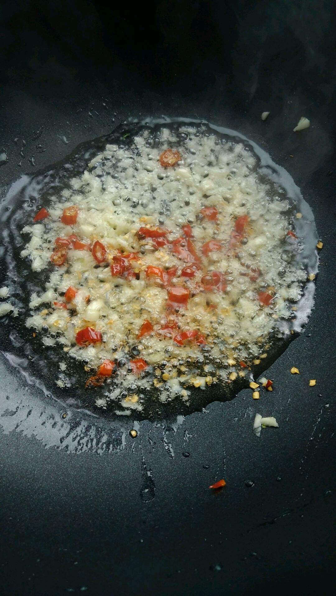 青椒炒小河虾图片,家常菜100道开胃下饭徽菜