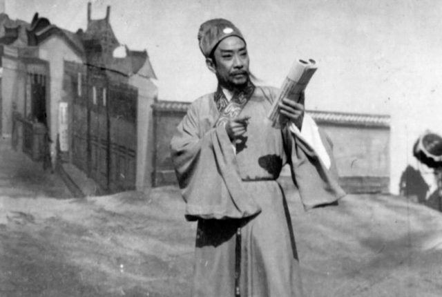 关汉卿为什么叫关汉卿,戏曲家关汉卿简介