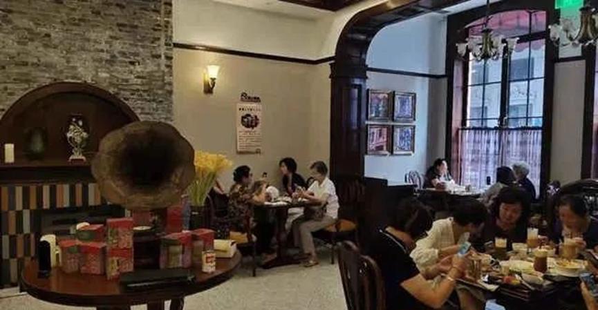 ​离开文艺土壤，咖啡馆正越来越水土不服