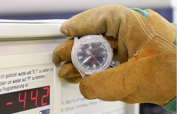 特种手表界的隐形冠军——德系Sinn