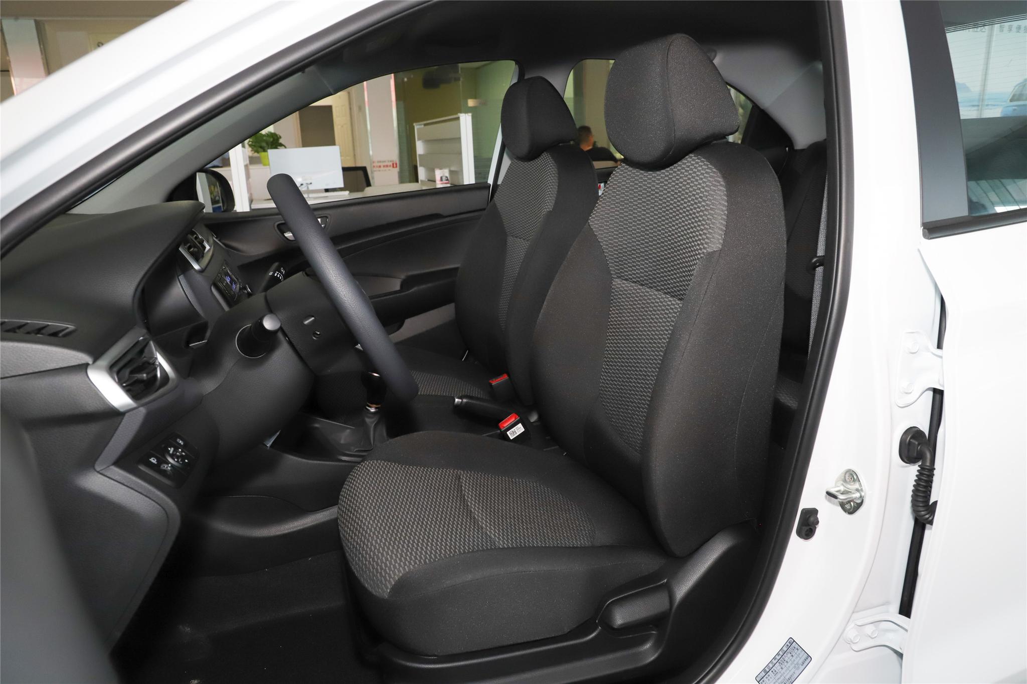 5.1l油耗算高吗,瑞纳最新款自动挡