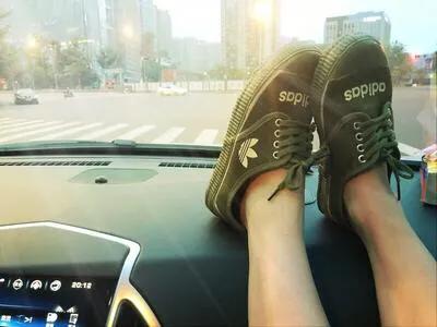 怎样判断真假名牌鞋,真假名牌鞋鉴别方法