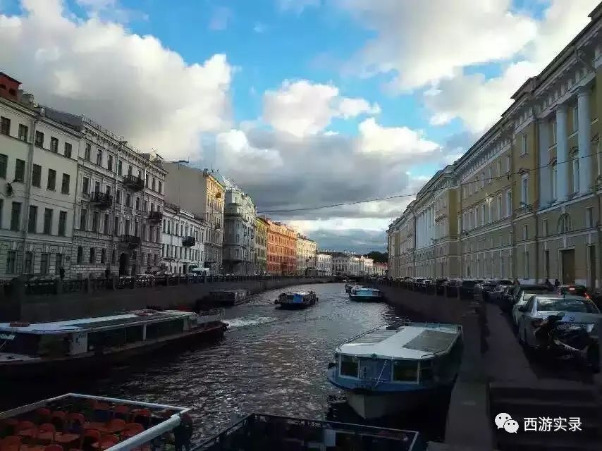 俄罗斯的奔驰宝马售价便宜,路虎宝马