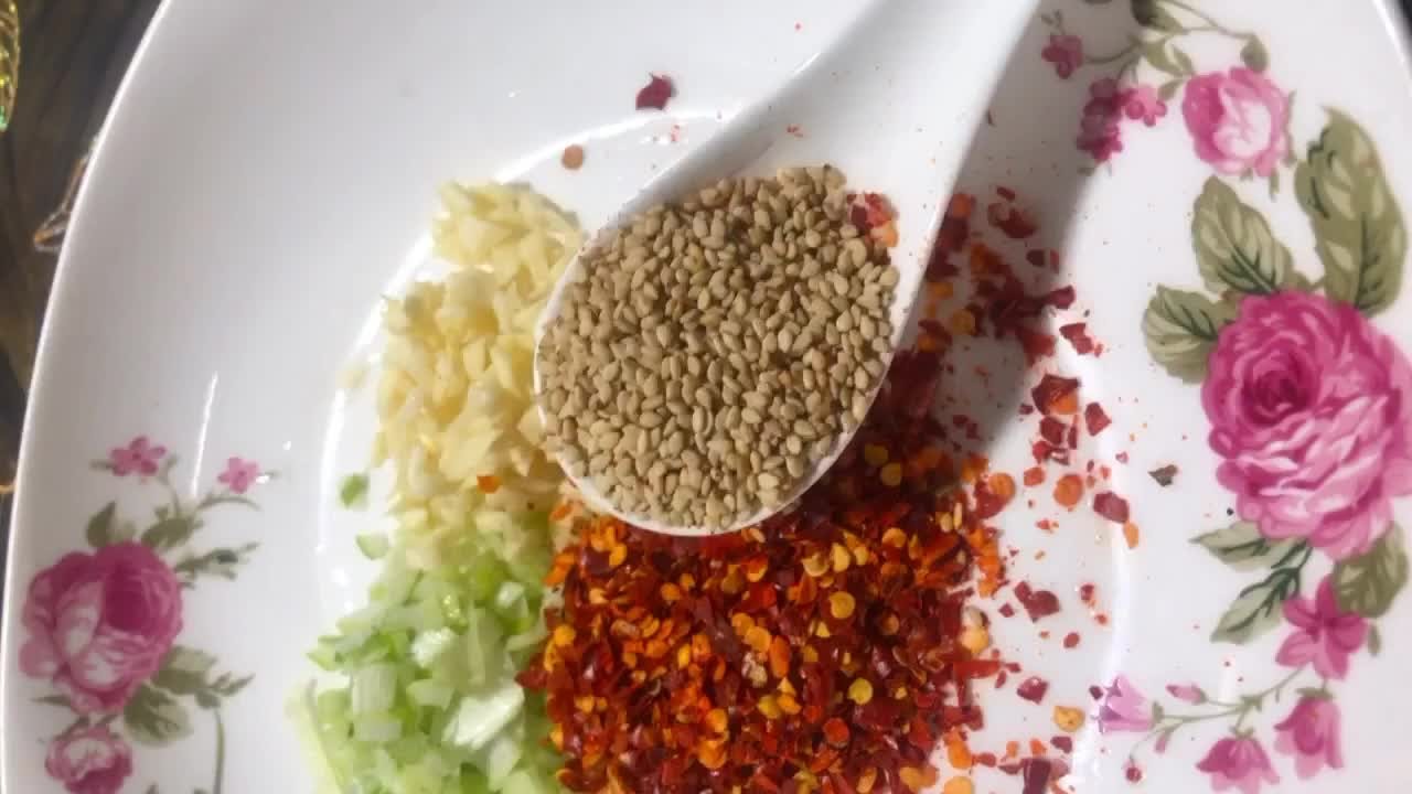 1分钟学会万能凉拌料汁凉拌菜,凉拌菜的凉拌汁怎么拌才能好吃