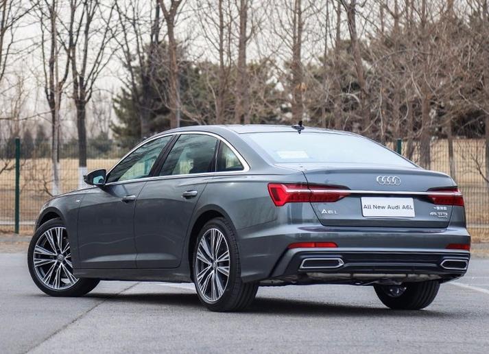 雷克萨斯ES和奥迪A6L的差距有多大？车主：对比后我只想说一句话