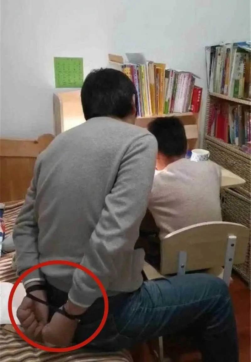 长沙一位父亲因愤怒捶桌致手掌骨折了，都是它惹的祸