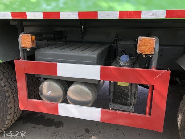 新豪沃渣土车起顶操作步骤,豪沃重汽渣土车功能讲解