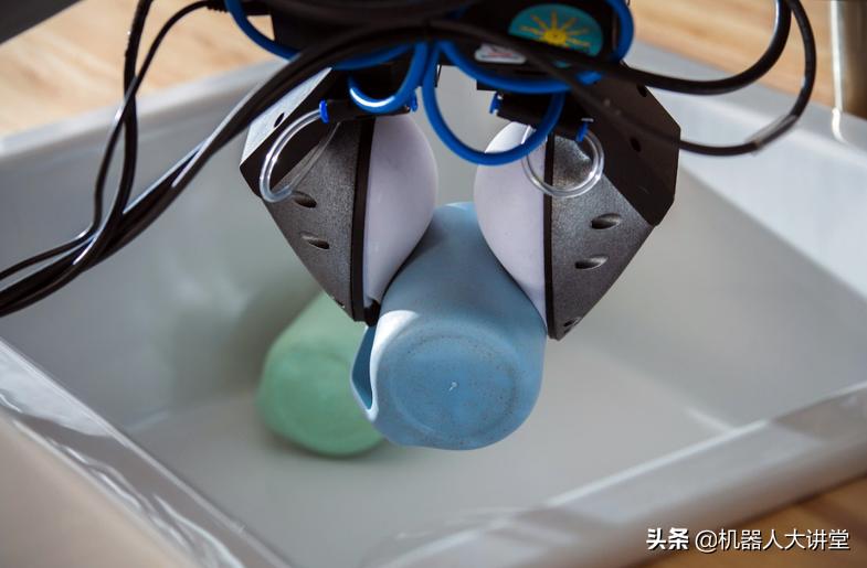 丰田工业机器人,丰田未来智能机器人