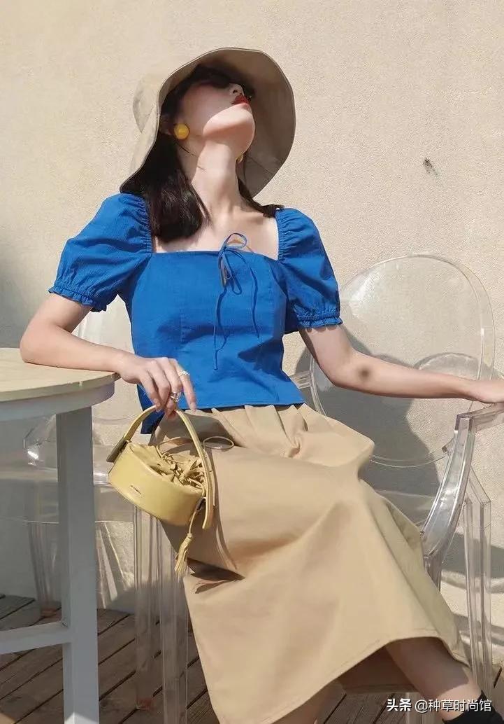 雾霾蓝和克莱因蓝哪个显白,宝蓝跟克莱因蓝哪个显白