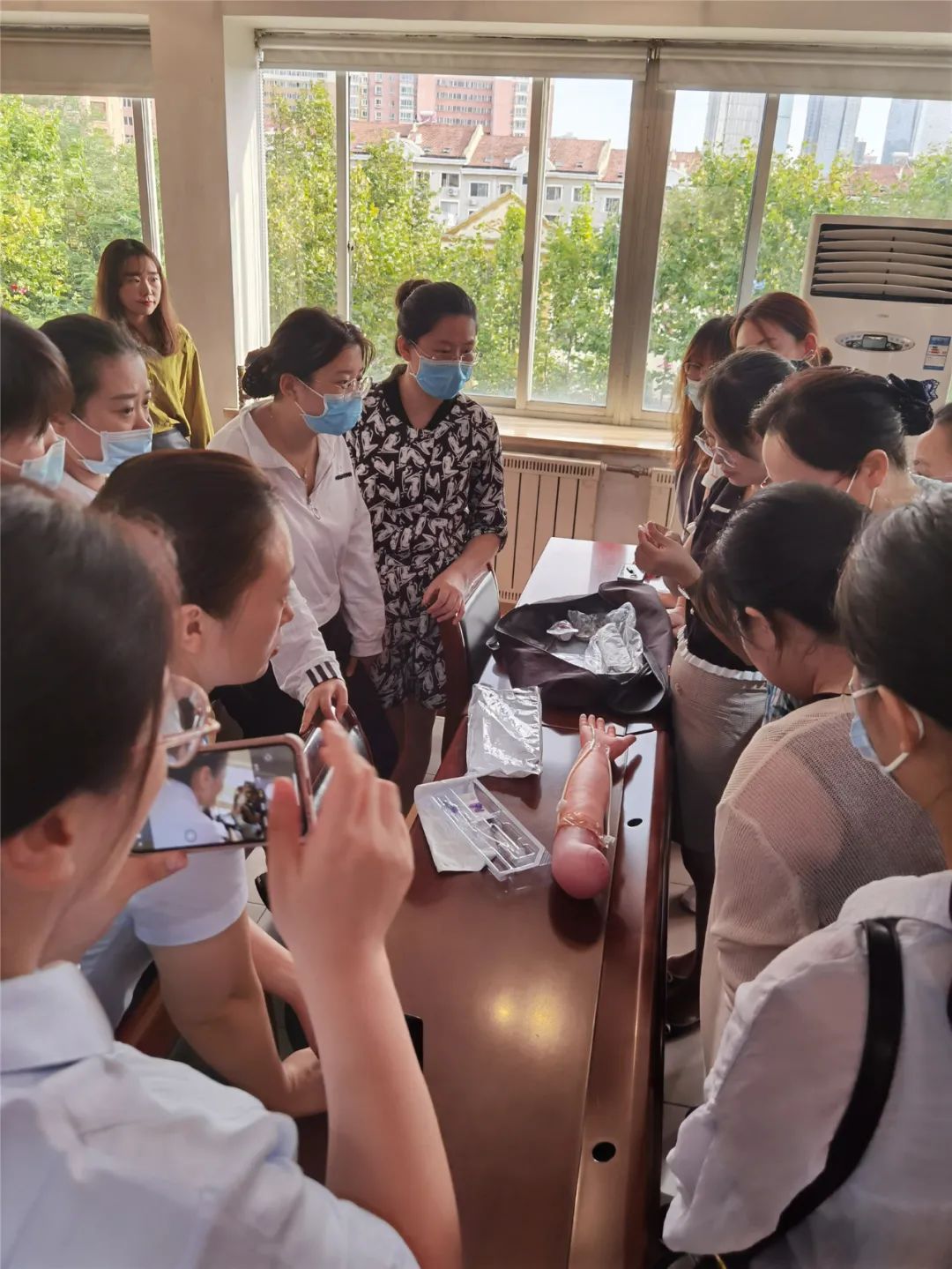 中心静脉导管在重症患者中的应用,中心静脉导管静脉输液